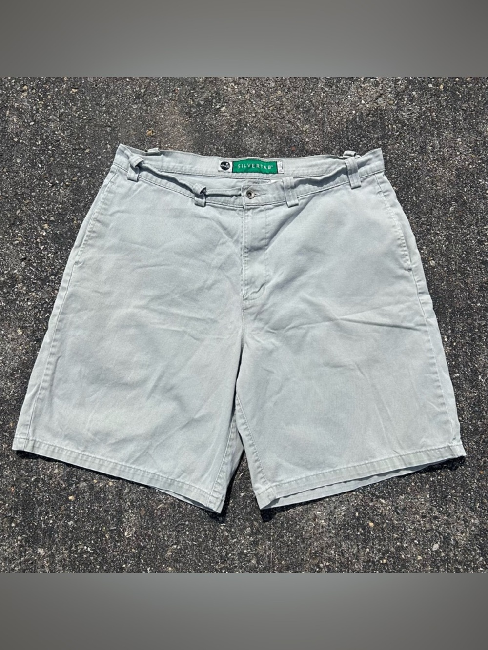Vintage Levis SilverTab Shorts Mens 36 Light Grey Loose Fit Baggy Skate 90s Y2K